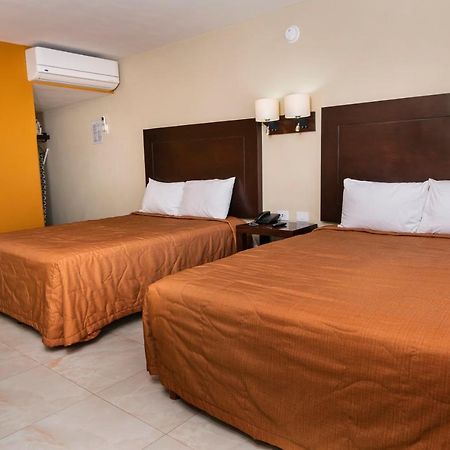 El Camino Hotel & Suites Heroica Caborca Extérieur photo