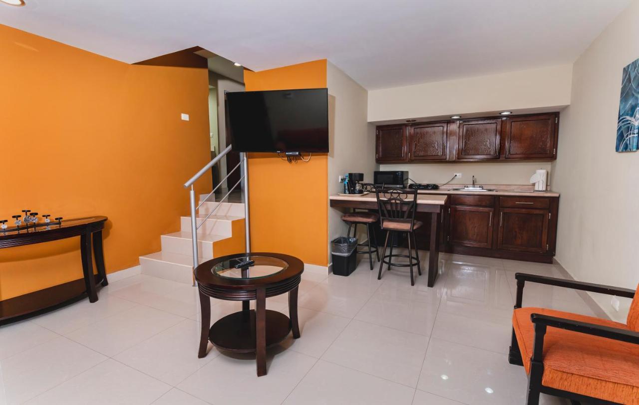 El Camino Hotel & Suites Heroica Caborca Extérieur photo