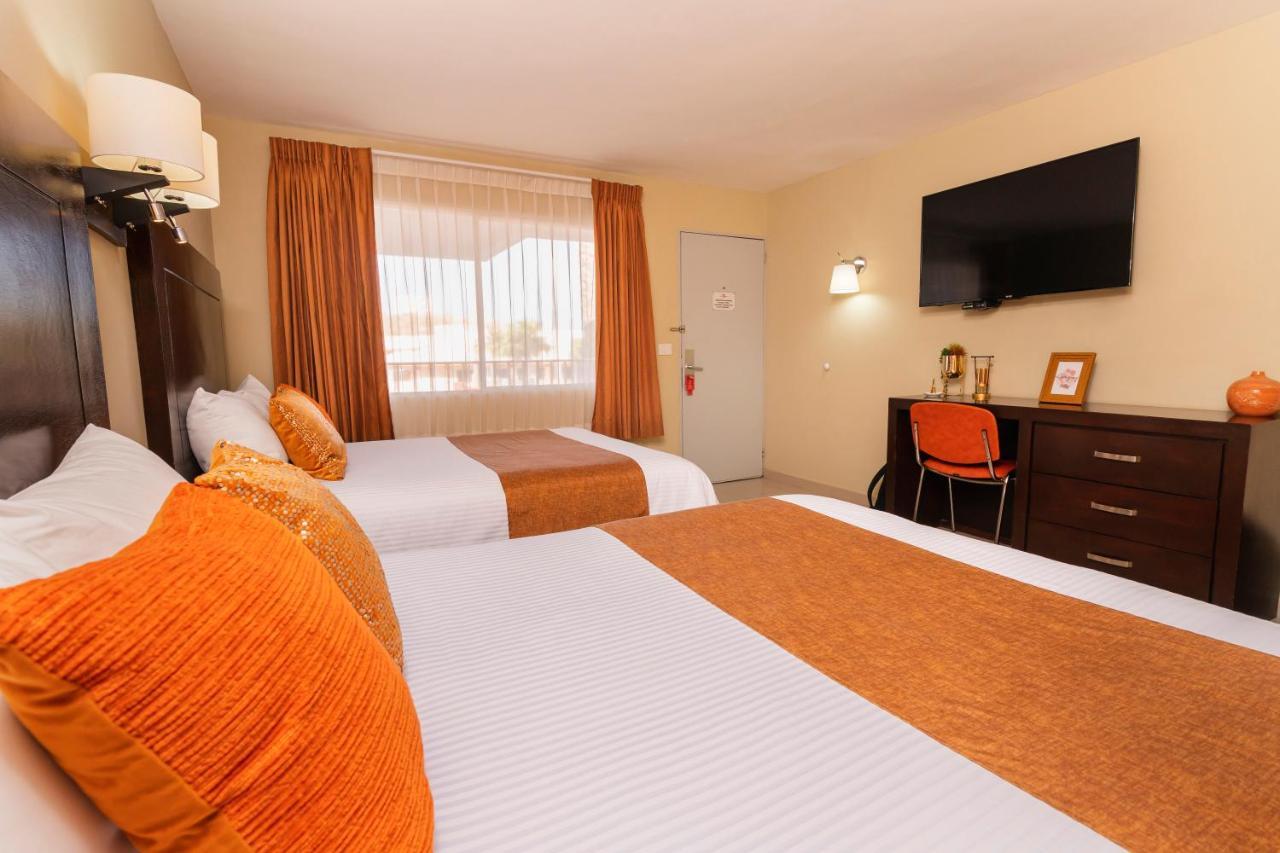 El Camino Hotel & Suites Heroica Caborca Extérieur photo